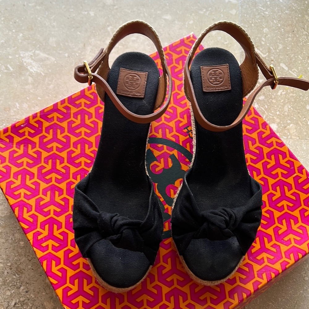 Sandals Tory Burch like new